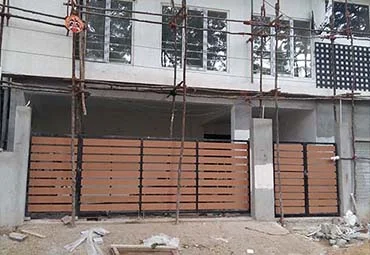 SLIDING-GATES